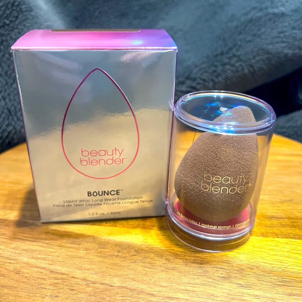 Beauty Blender Bounce liquid whip long wear foundation and blender sponge NIB